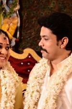 Actor-Harish-Abinaya-Wedding-Photos-_8_