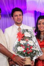 Actor-Raja-Amritha-Wedding-Reception-Photos-_24_