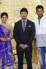 Actress-Vijayalakshmi-marriage-reception-pics-_1_