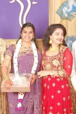 Tv-Actress-Aishwarya-Marriage-Reception-Photos-_10_